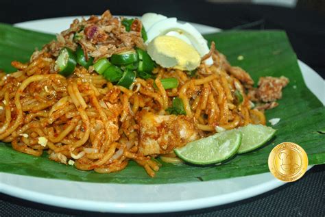 A kopitiam or kopi tiam (chinese: PATYSKITCHEN: PERENCAH MEE GORENG MAMAK