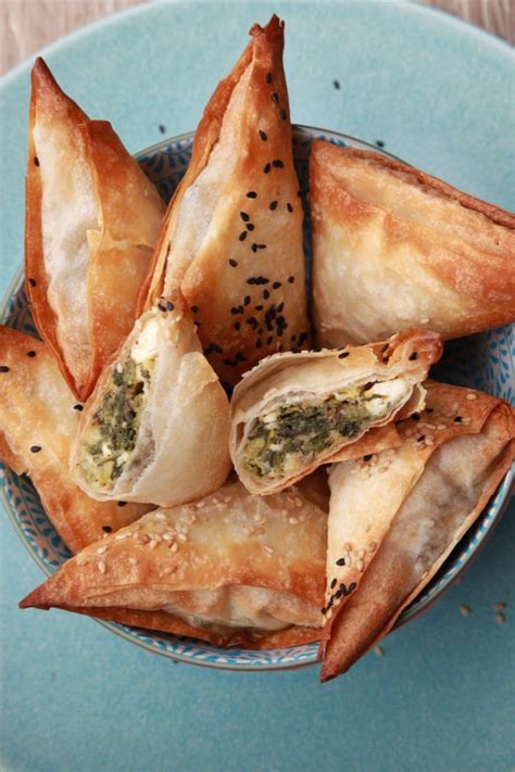 Börek türkische Teigtaschen mit Spinat und Feta Yufka teig rezept