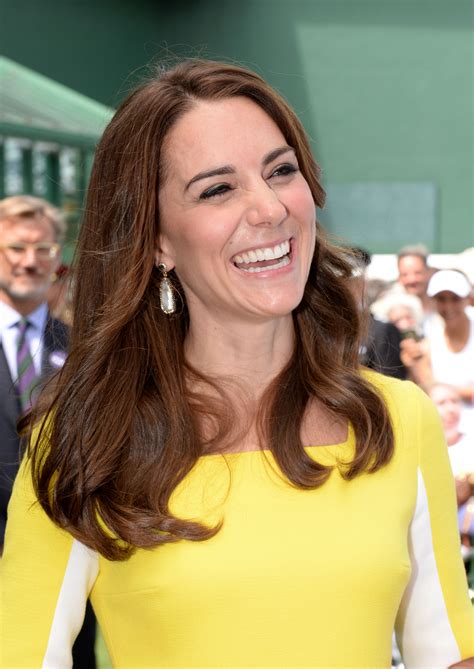 Find the latest kate middleton news including royal baby prince louis plus more on catherine, duchess of cambridge's fashion and dresses. Kate Middleton reveals Prince George is a budding tennis ...