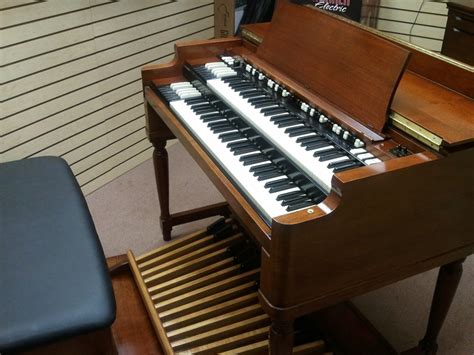 Hammond Beautiful Vintage Hammond B3 Organ With 122 Leslie