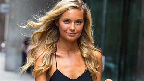 Victoria S Secret Model Bridget Malcolm Opens Up About Awful Days And Faking It For