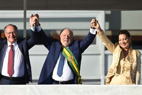 Brazils Lula Sworn In As President Thwarting Far Right Incumbent