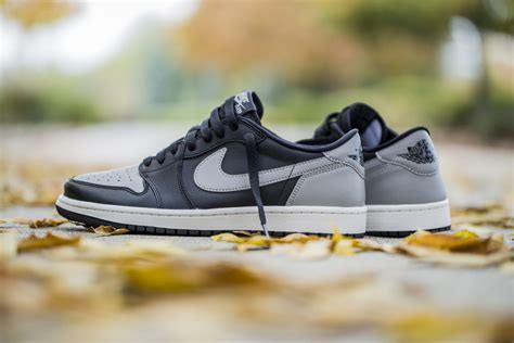 The og jordan 1 retro low line has brought back a few original color schemes, like the royal blue, white/grey and bred. Air Jordan 1 Retro Low OG Shadow Release Date - Air 23 ...