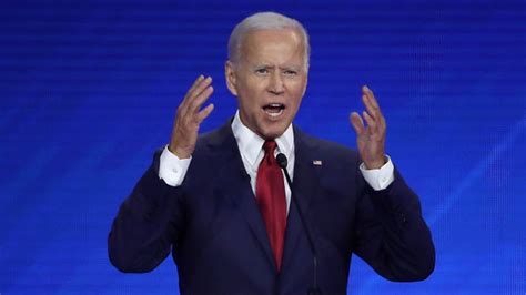 Joe Biden Democratic Frontrunner Jokes About Age Questions Bbc News