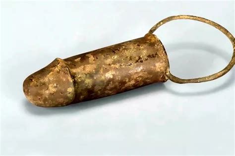 2 000 Year Old Artifacts Found In Tombs Of Ancient Chinese Royals Are