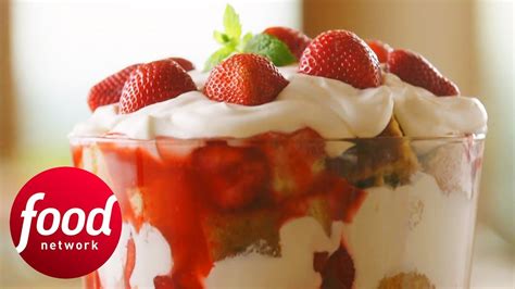 Ina garten shares all of her tips for foolproof entertaining on barefoot contessa. Barefoot Contessa Trifle Dessert : Strawberry Trifle ...