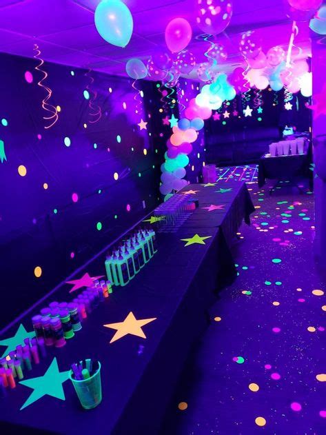 De 25 Bedste Idéer Inden For Neon Party Decorations På Pinterest