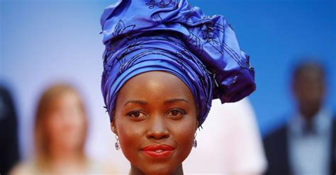 A Rainha de Katwe da Disney conta história de heroína do xadrez em Uganda Estadão