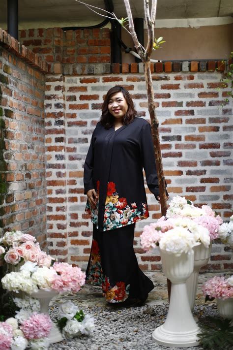 A wide variety of baju kurung and baju melayu options are available to you, such as supply type, decoration, and clothing type. Baju Raya Trend Terkini Mis Claire Untuk Wanita Plus-size ...