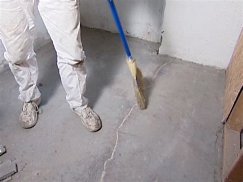 How To Repair Concrete Cracks How Tos Diy