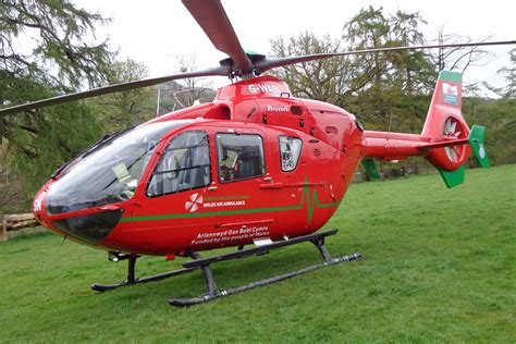 Ambiwlans Awyr Cymru Eurocopter Ec135 T2 Ambiwlans Awyr C Flickr