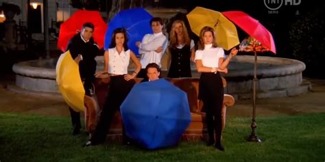 The Friends Opening Credits Without Music Are Really Weird