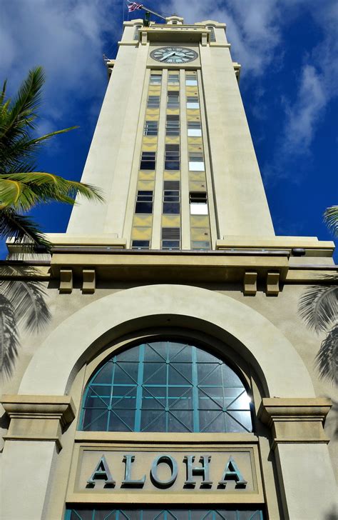 Aloha Tower Lighthouse In Honolulu Oahu Hawaii Encircle Photos