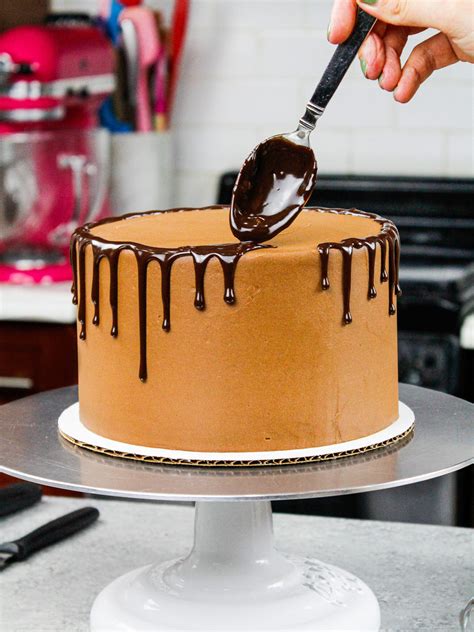 How To Make A Chocolate Drip Cake Easy Recipe Video Tutorial