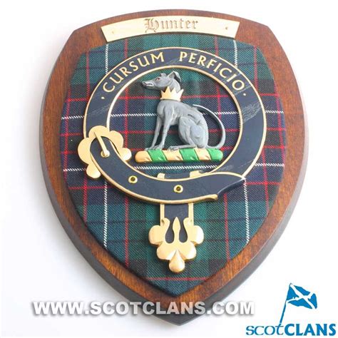 Extra Large Hunter Clan Crest Wall Plaque