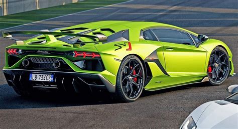 Green Lamborghini Aventador Svj Lamborghiniaventadorsvj Sports Cars
