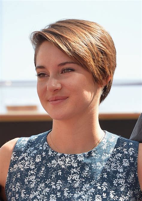 Shailene Woodley Kept With Her Typical Barely There Makeup Look And