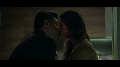 Kajol Devgn Kissing Scene 2 Youtube
