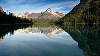 Canadas Beautiful Mountains Youtube