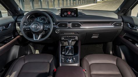 Mazda cx 5 memiliki 10 gambar interior, diantaranya dashboard , setir , kursi belakang, speaker dan seat belt. FormaCar: Will the Mazda CX-5 become a rear-wheel drive ...