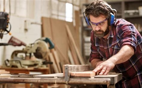 Carpenter Job Description What Are The Responsibilities Of A Carpenter