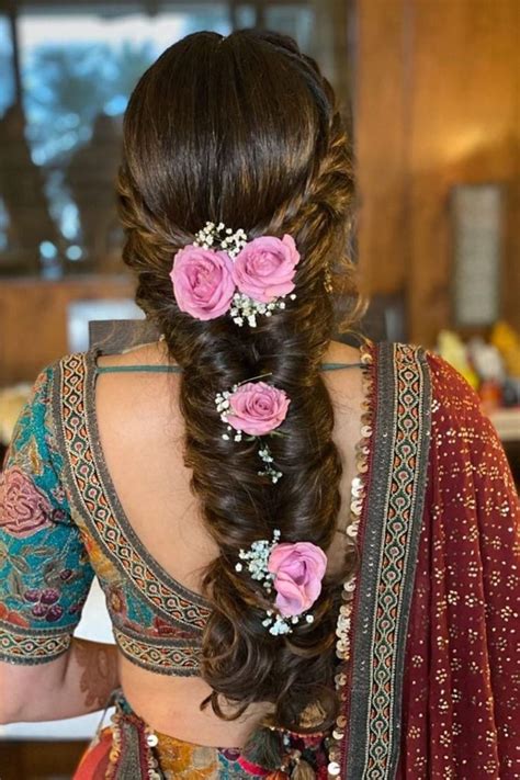 Floral Fiesta Types Of Flowers For Your Bridal Hairstyle Messy