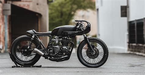 The Real Deal A Stealthy Cb550 Cafe Racer From Hookie Co