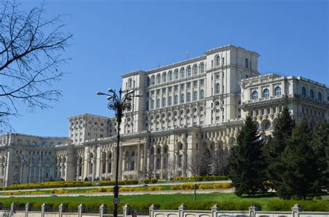 Come Visitare Il Palazzo Del Parlamento Di Bucarest