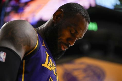 We Just Suck Right Now Lebron James Doesnt Mince Words After Lakers Go 2 9 Coming Off