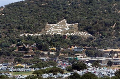 Moria In Pictures Of The Thousands Who Make The Holy Crusade