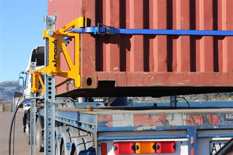 Portable Container Lift System Offers Compact Alternative Logistics