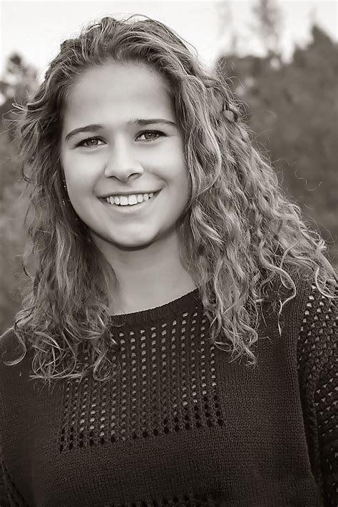 Volgens hln gaat het om een vlaamse. Laura Tesoro, de Belgische zangeres voor het Songfestival ...