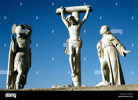 Jesus Dies On The Cross Marble Sculptures Depicting The Final Hours Of