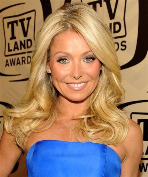 75 Hot Pictures Of Kelly Ripa Which Prove She Is The Sexiest Woman On The Planet