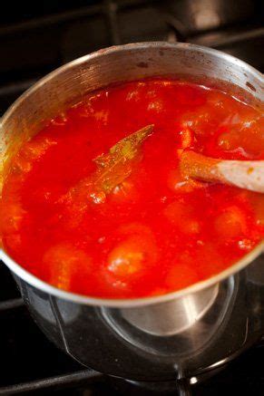 Great sauce and now we can get great fresh pasta. Basic Italian Tomato Sauce | Recipe in 2020 | Italian ...