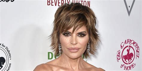 Here She Goes Again Lisa Rinna Boogies Down In Paris