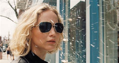 Hunger Games Jennifer Lawrence Adorns New Trailer Poster Collider