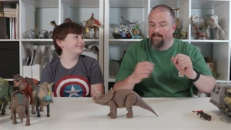 Hammond Collection Triceratops Unboxing And Review Jurassic Park World