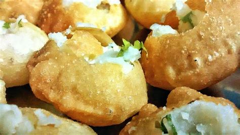 Top 15 Street Food Of Kolkata You Must Try When You Visit The City The