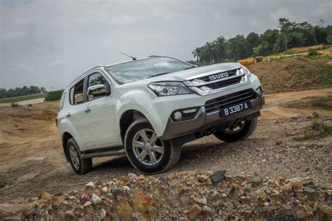 New Isuzu Mu X Previewed 7 Seater Suv Priced From Rm152k Launching On