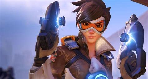 Tracer Pose To Be Removed After Being Called Too Sexual News Icy Veins