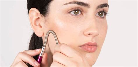 how to use the tweezerman smooth finish hair remover