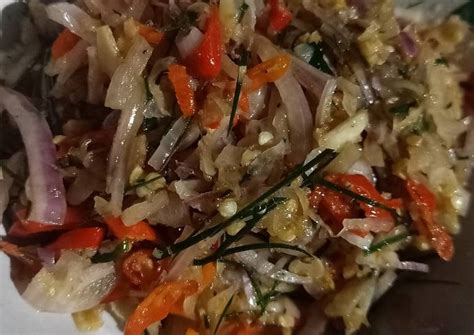 Tak hanya menguatkan cita rasa makanan, kecombrang juga mengandung antioksidan yang bagus. Resep 26. 🌶️ Sambal Matah 🌶️ (Versi Tumis) oleh aRdaNie ...