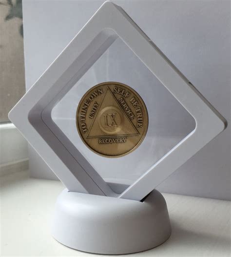 White Diamond Aa Medallion Display Sobriety Chip Challenge Coin Holder