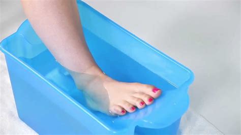 Does Soaking In Hot Water Provide Relief For A Sprained Ankle