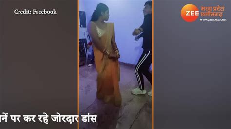 Watch Dewar Bhabhi Dance Video On Beech Bajariya Song Goes Viral Mpgs