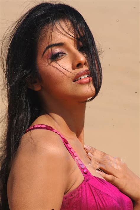 Asin Thottumkal Hothot And Hot Latest Pictures Fun For