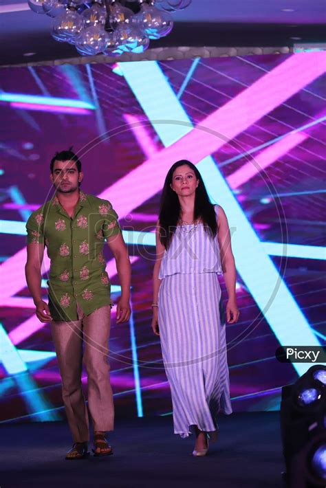 Image Of Indian Models Posing On Ramp Walk In An Fashion Show Gx381625 Picxy