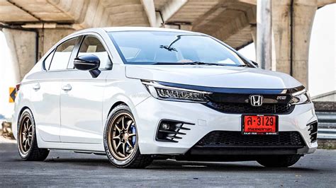 It gets a new cabin which is finished in soft touch upholstery. 2020 Honda City new gen modified via aftermarket kit