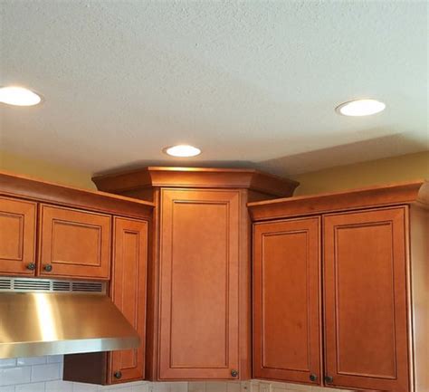 How To Install Kitchen Cabinet Crown Molding Home Interior Design